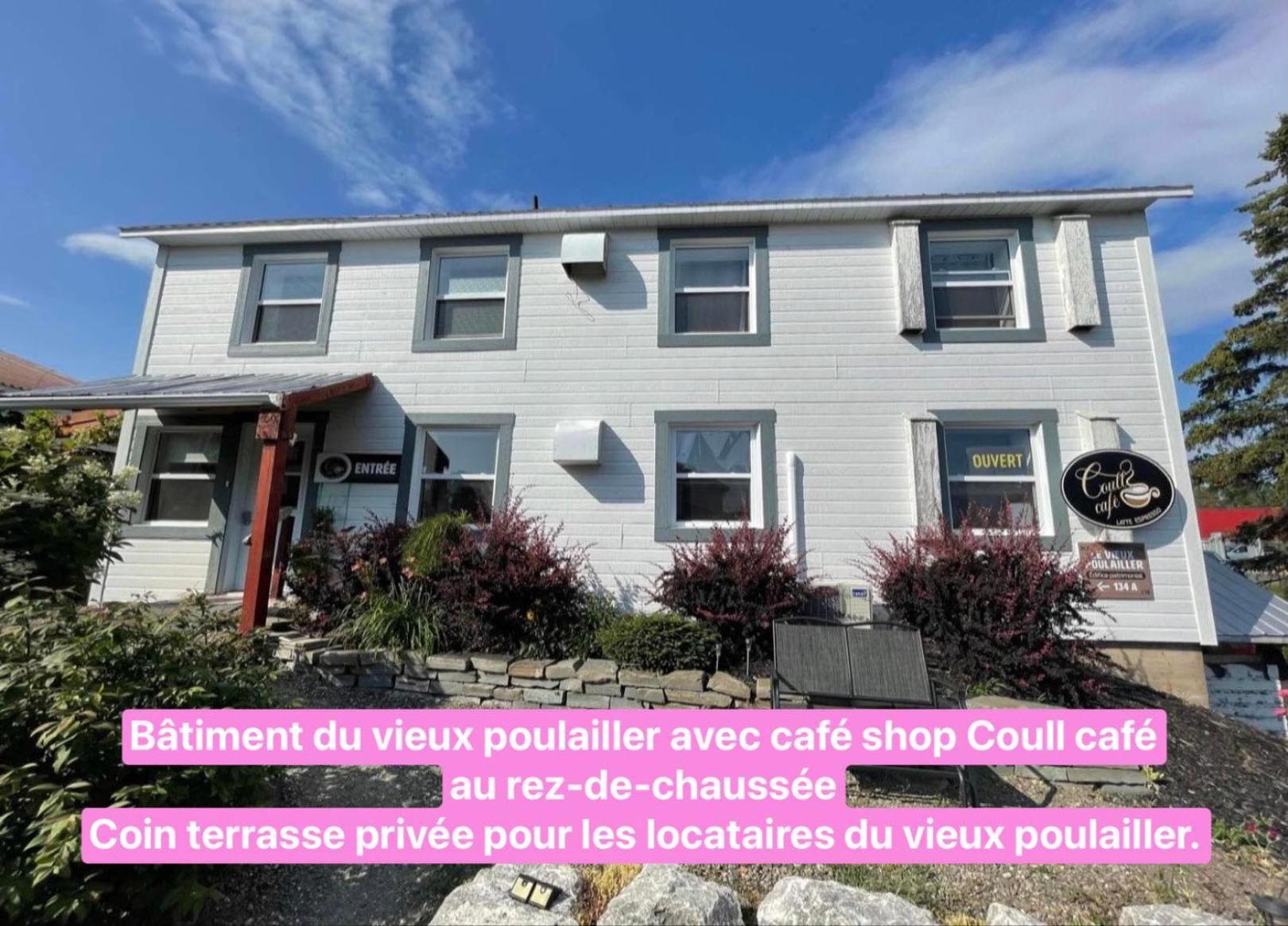 Готель Le Vieux Poulailler Edifice Patrimonial New-Richmond Gaspesie Нью-Річмонд Екстер'єр фото